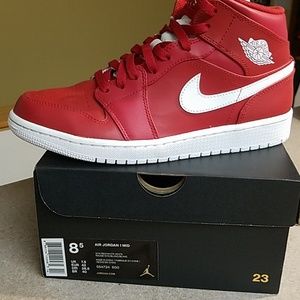 Air Jordan 1 Mid